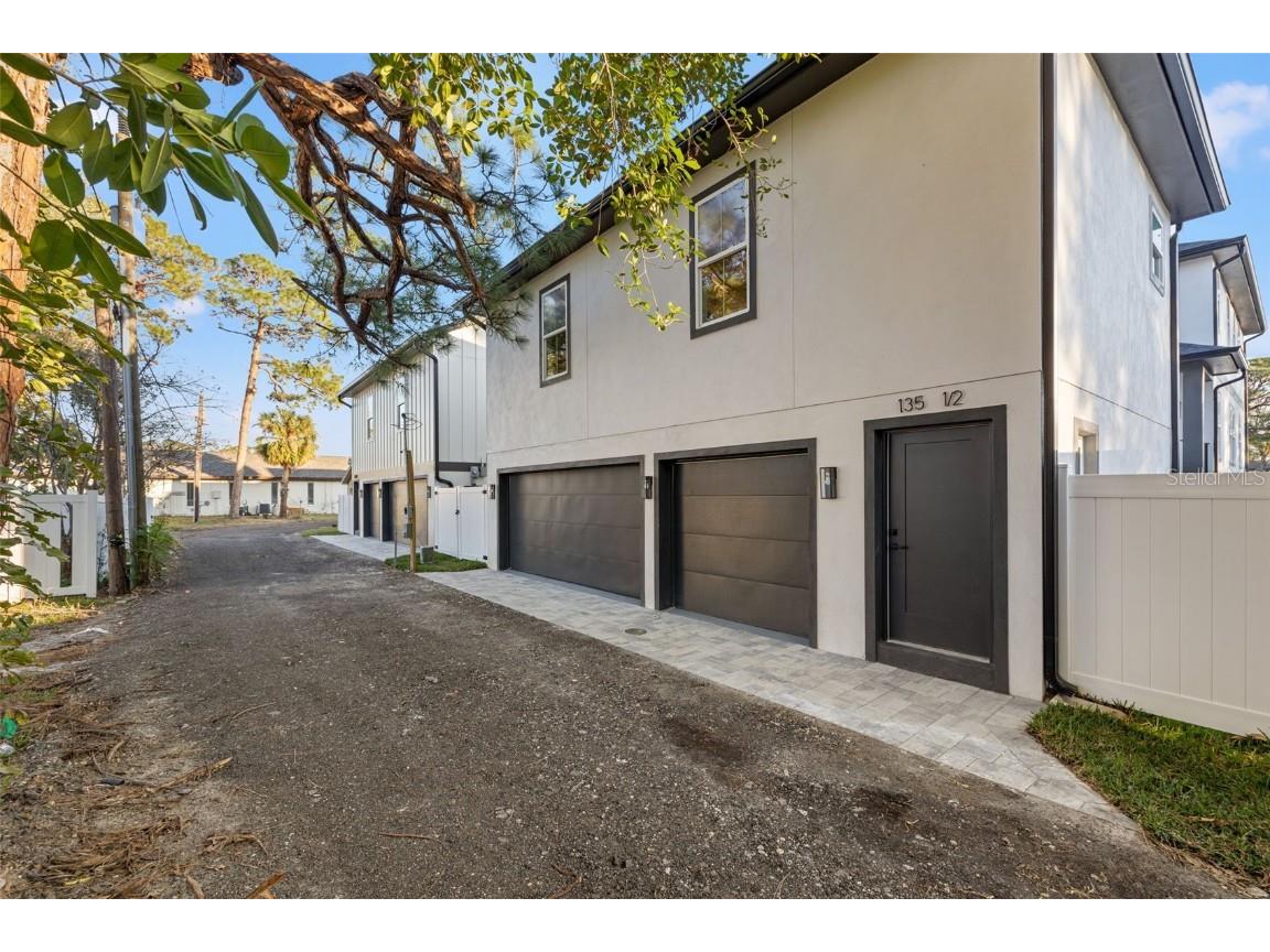 135 48th Avenue Saint Petersburg FL 33703 U8250203 image47