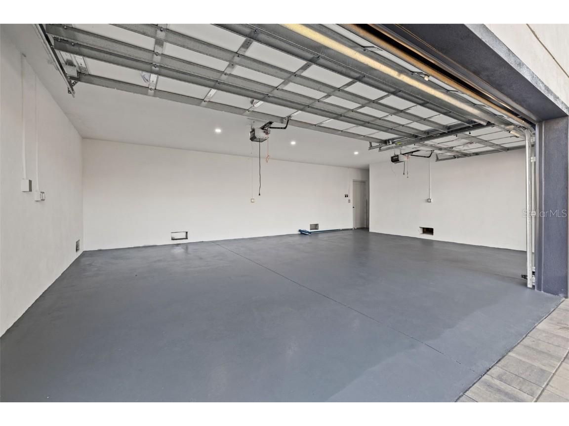 135 48th Avenue Saint Petersburg FL 33703 U8250203 image48