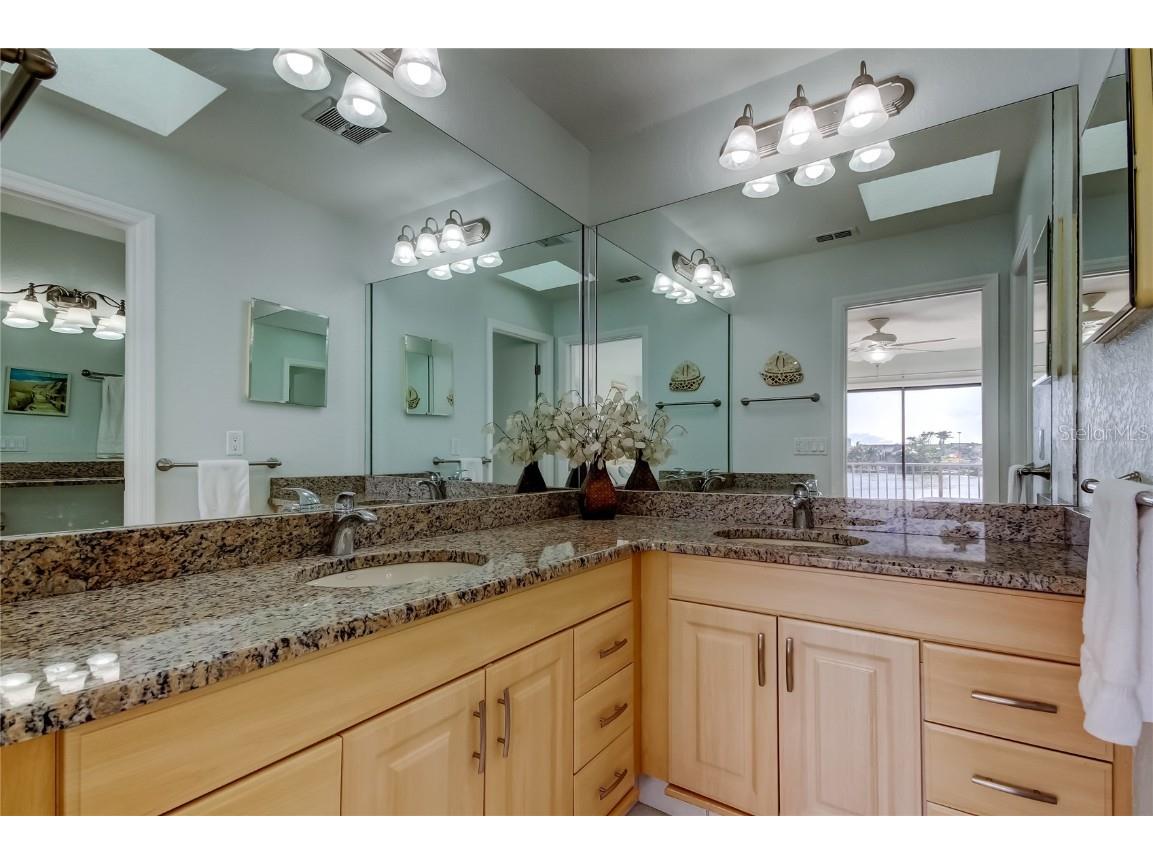 135 92nd Avenue #5 Treasure Island FL 33706 TB8404556 image27