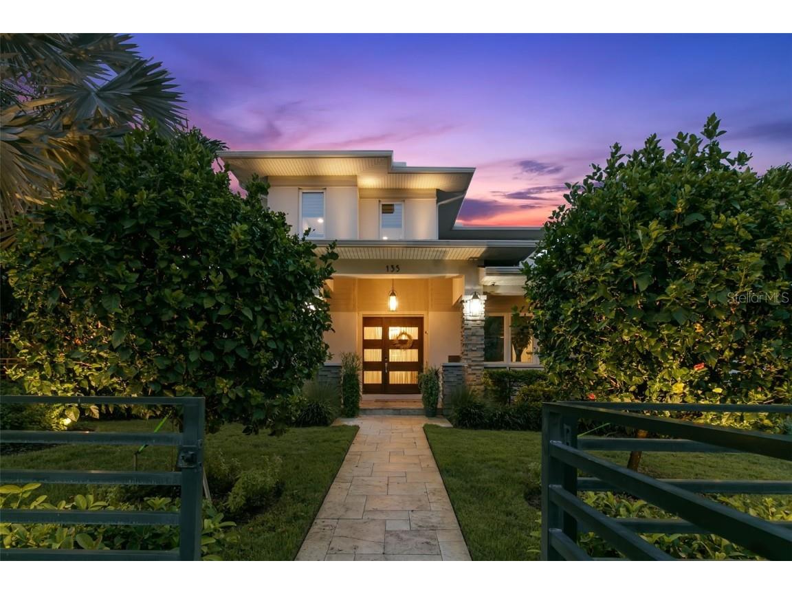 135 9th Avenue NE Saint Petersburg FL 33701 U8214850 image1