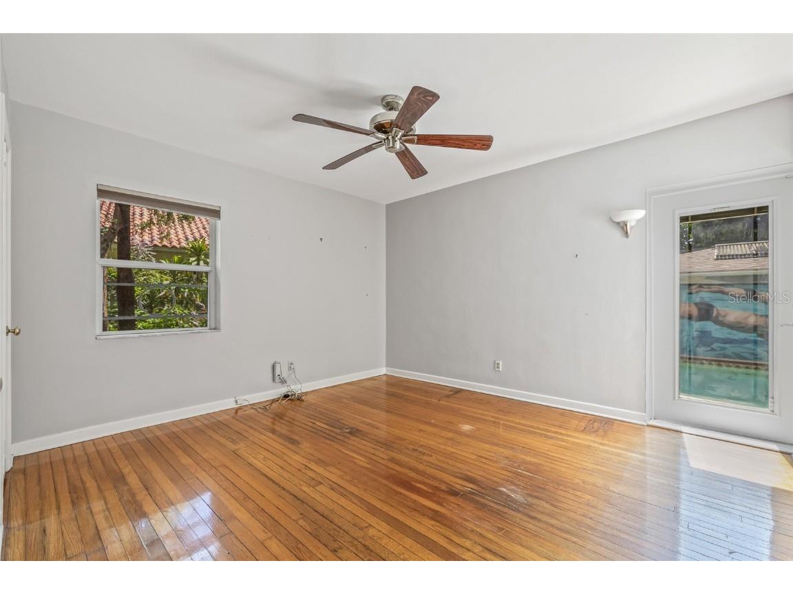 135 Aranda Street NE Saint Petersburg FL 33704 TB8405777 image13