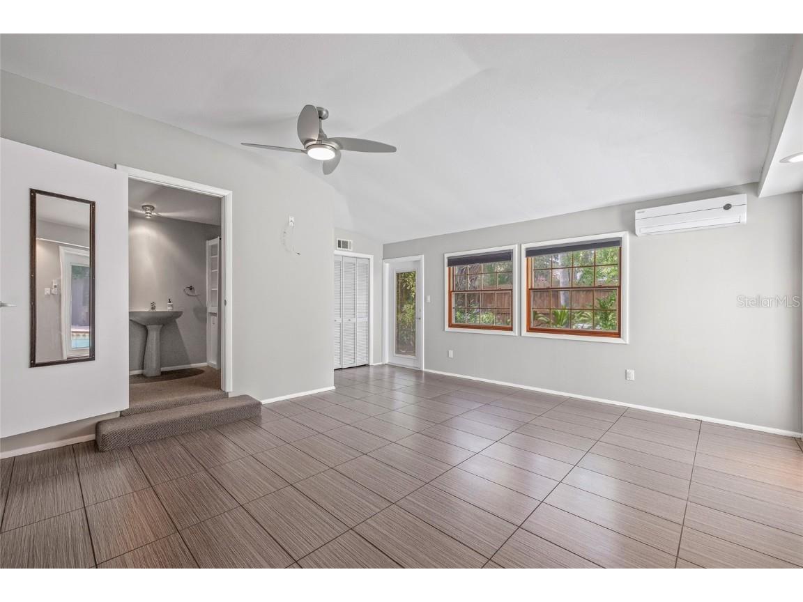 135 Aranda Street NE Saint Petersburg FL 33704 TB8405777 image23