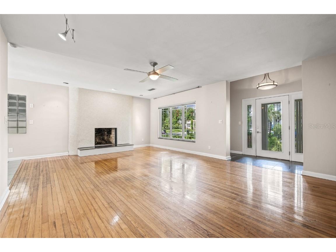 135 Aranda Street NE Saint Petersburg FL 33704 TB8405777 image26