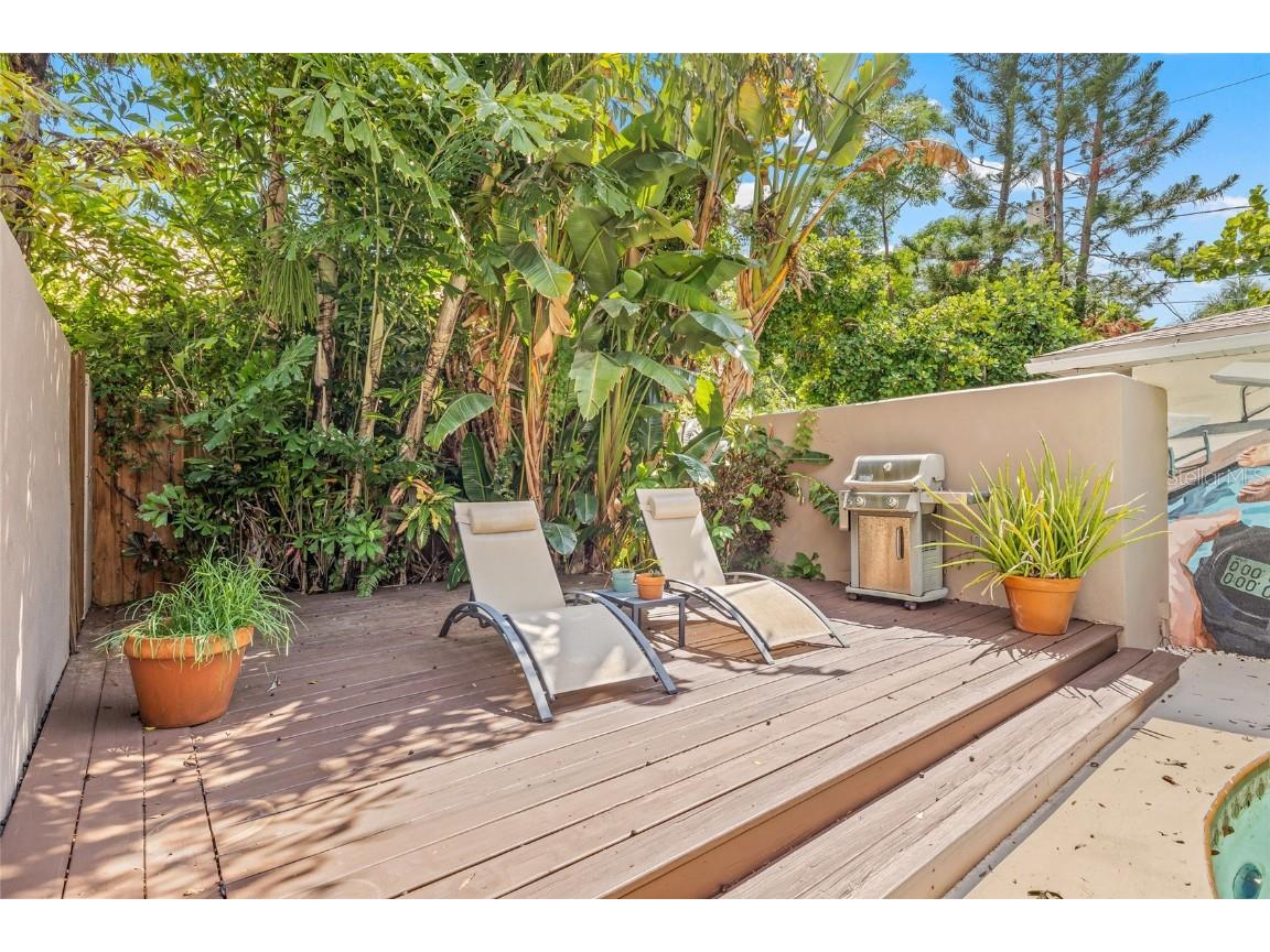 135 Aranda Street NE Saint Petersburg FL 33704 TB8405777 image29