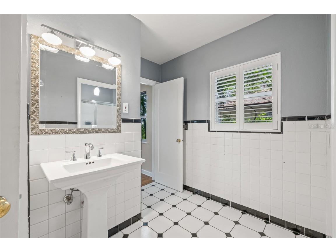 135 Aranda Street NE Saint Petersburg FL 33704 TB8405777 image45