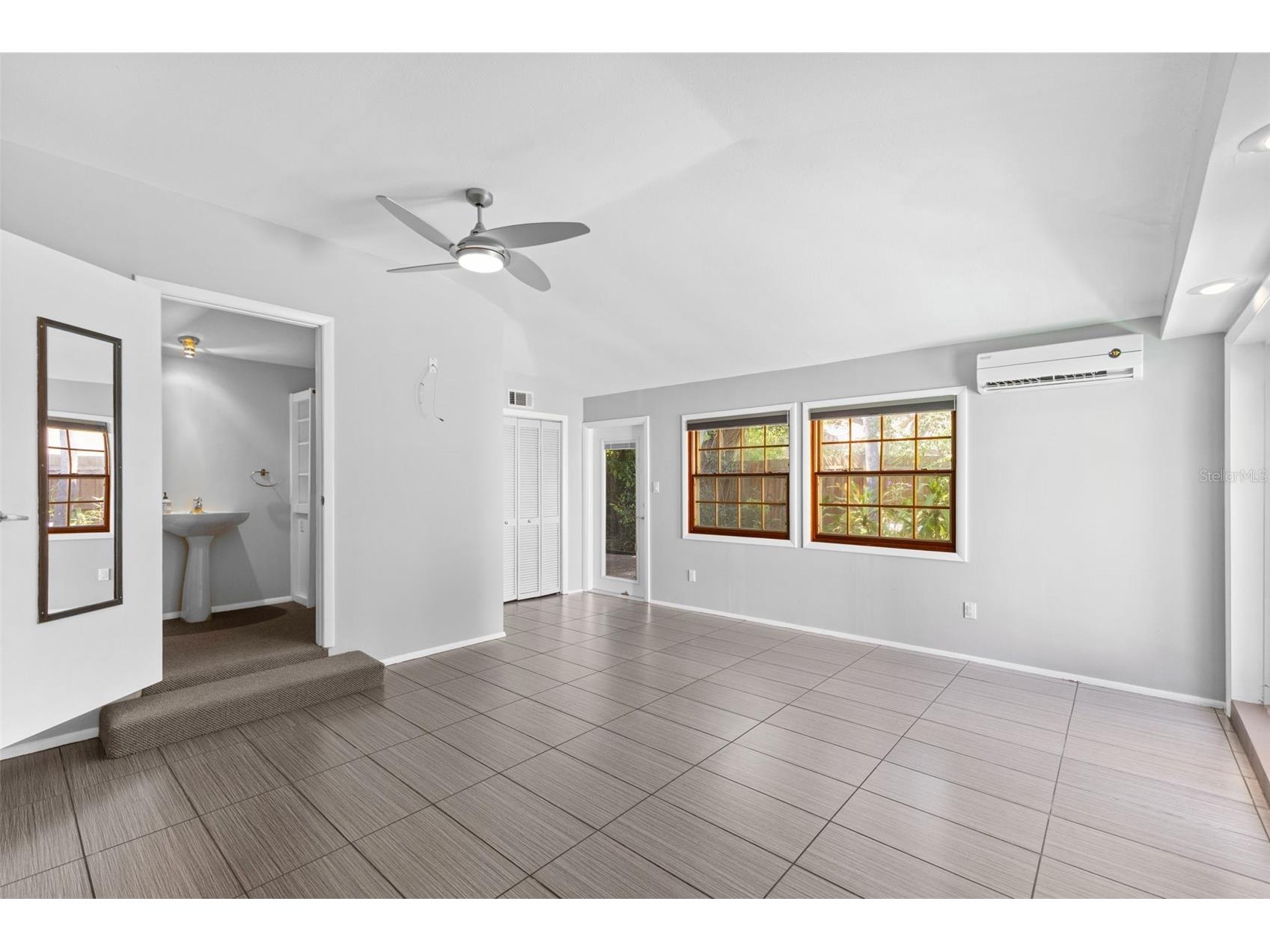 135 Aranda Street NE Saint Petersburg FL 33704 TB8510430 image19