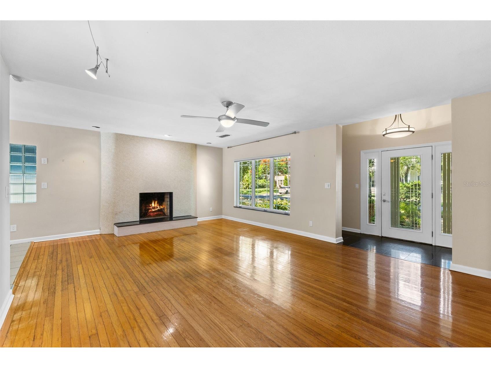 135 Aranda Street NE Saint Petersburg FL 33704 TB8510430 image7
