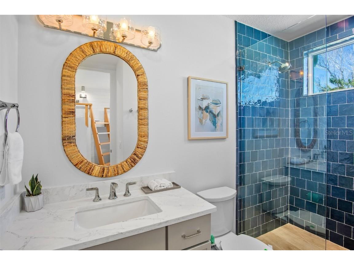 135 Avenida Veneccia Sarasota FL 34242 A4670533 image18