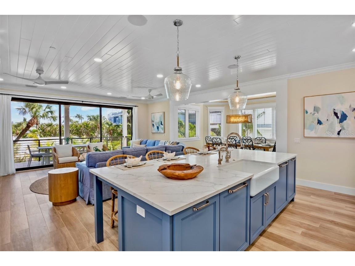 135 Avenida Veneccia Sarasota FL 34242 A4670533 image4