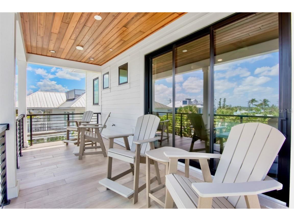 135 Avenida Veneccia Sarasota FL 34242 A4670533 image40