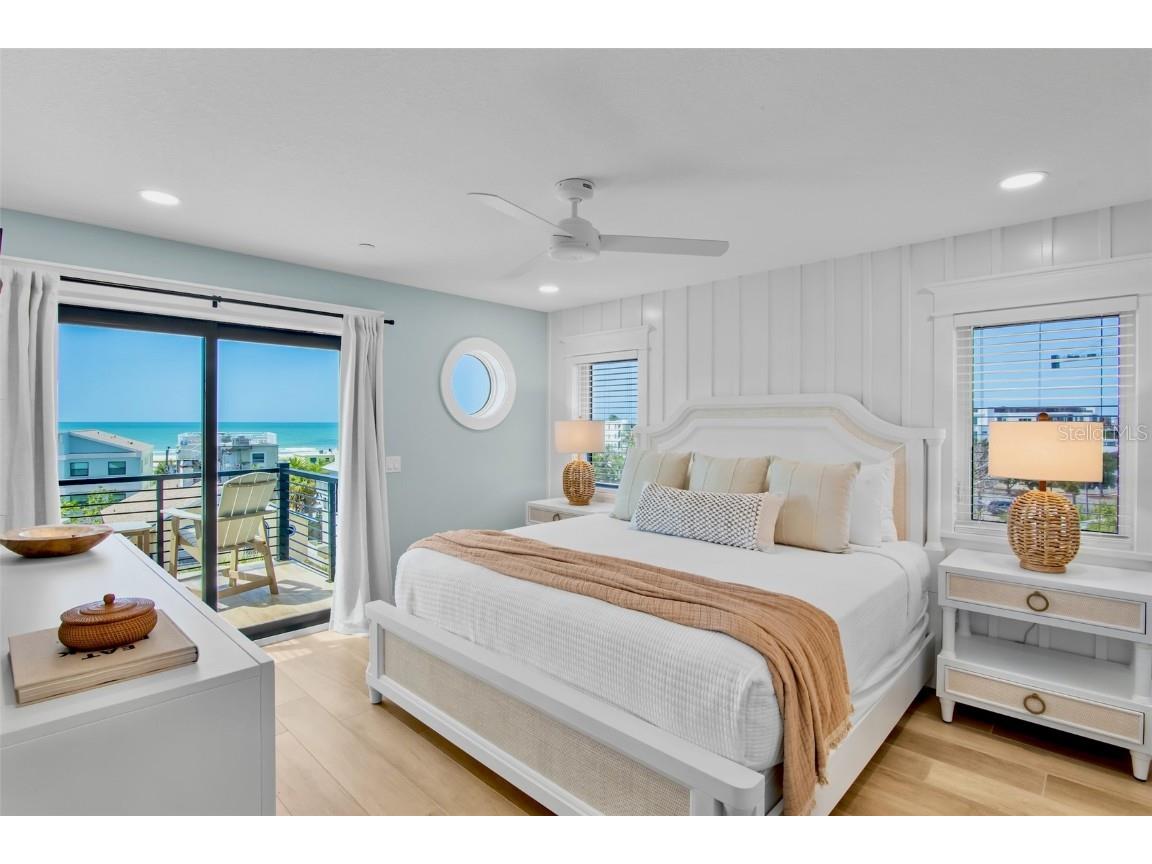 135 Avenida Veneccia Sarasota FL 34242 A4670533 image44