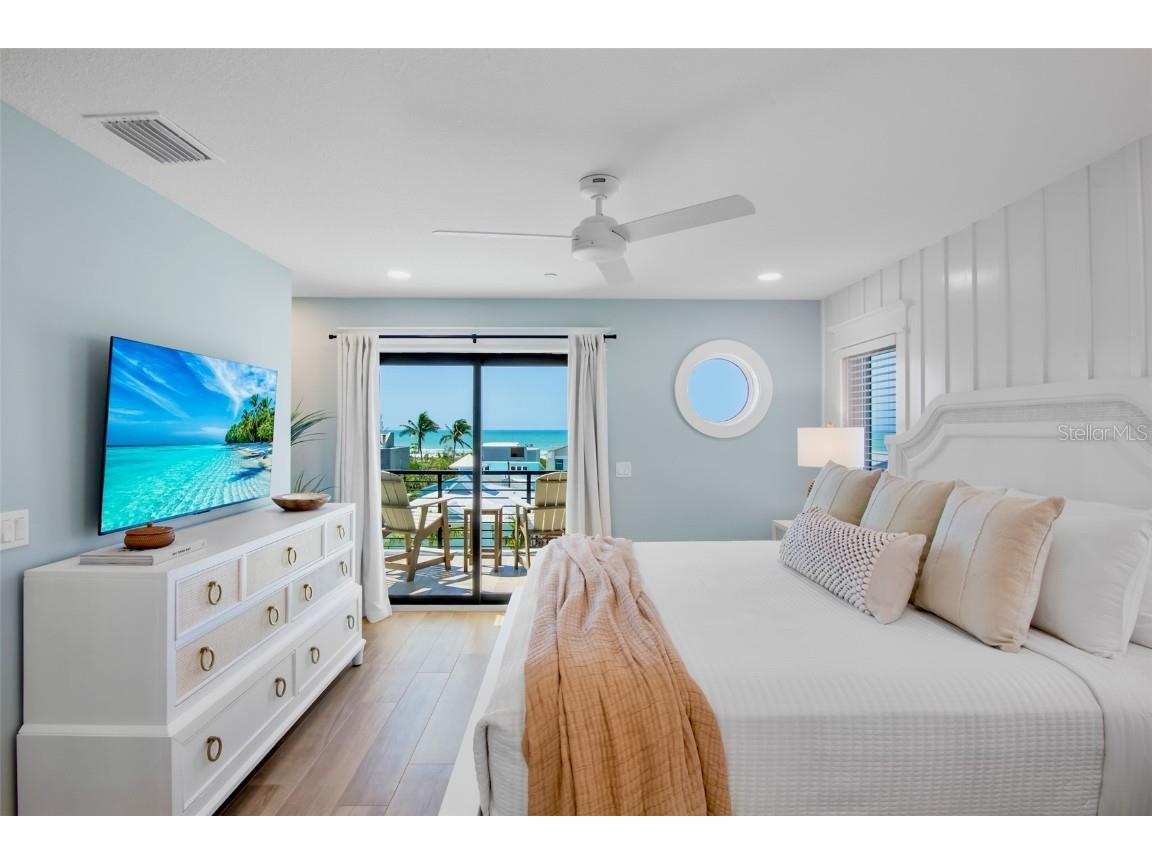 135 Avenida Veneccia Sarasota FL 34242 A4670533 image45