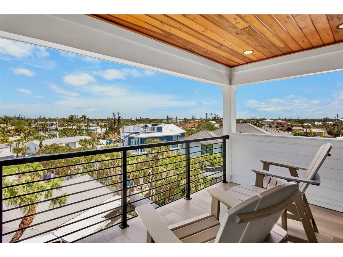 135 Avenida Veneccia Sarasota FL 34242 A4670533 image51