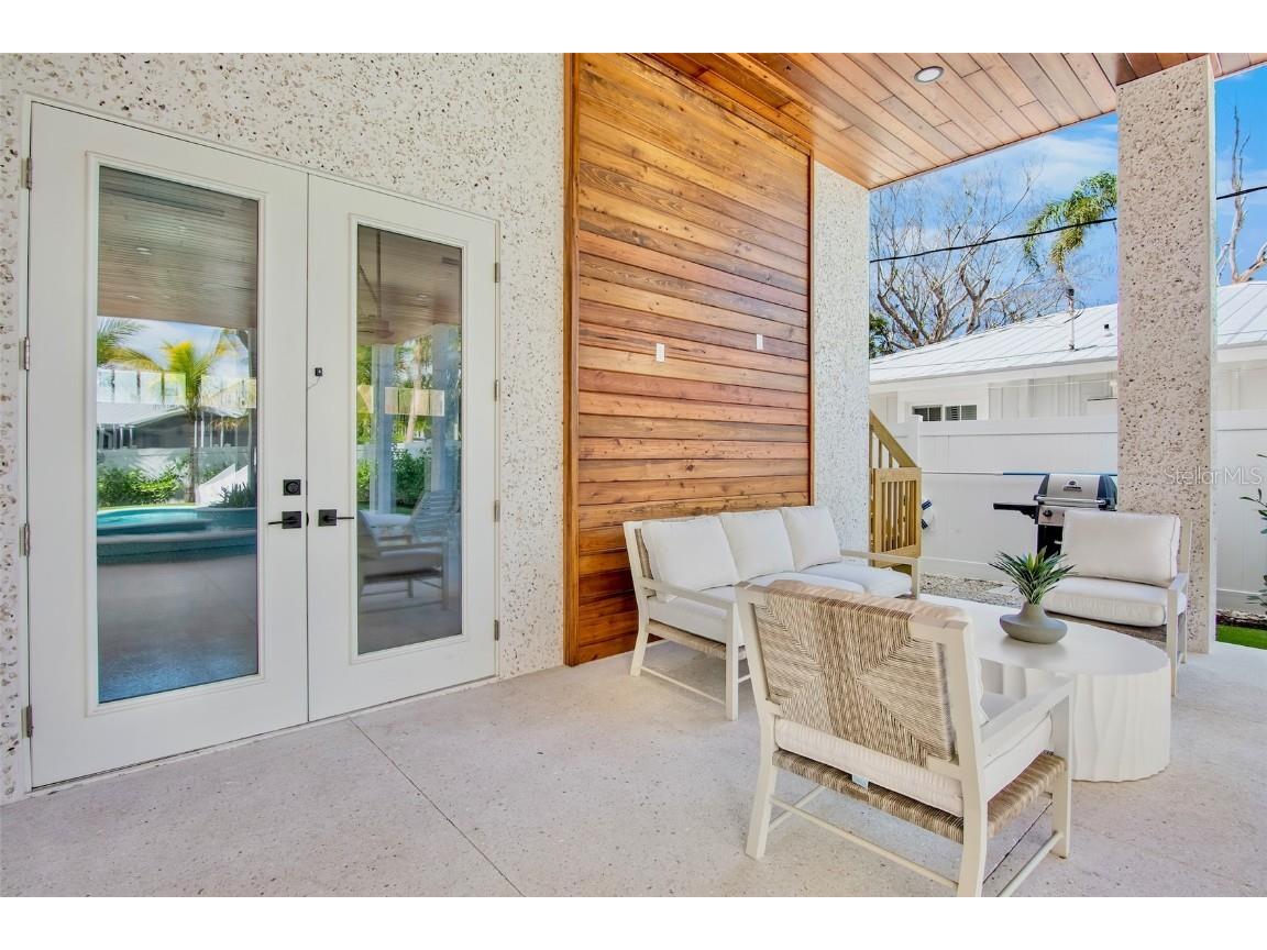 135 Avenida Veneccia Sarasota FL 34242 A4670533 image55