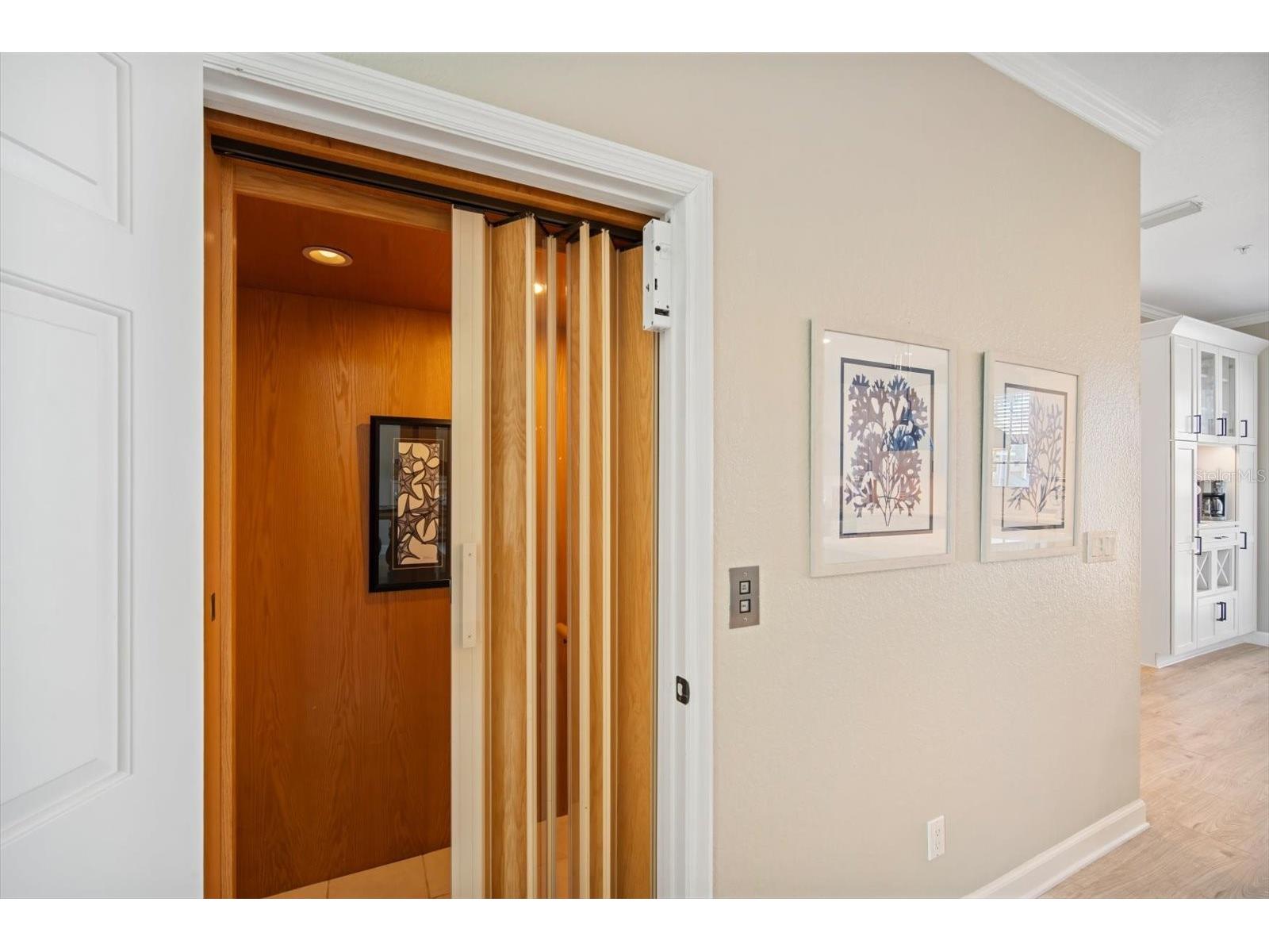 135 Bath Club Circle North Redington Beach FL 33708 TB8466569 image17