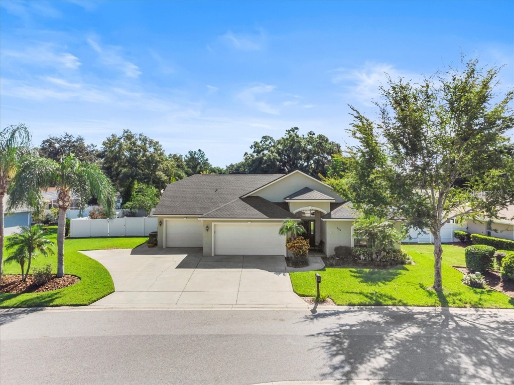 135 Belmont Drive Winter Haven FL 33884 P4931887 image1