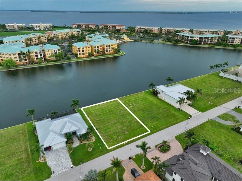 135 Colony Point Drive Punta Gorda FL 33950 C7506111 image1