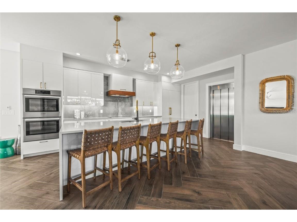 135 Grant Drive Sarasota FL 34236 A4649296 image10