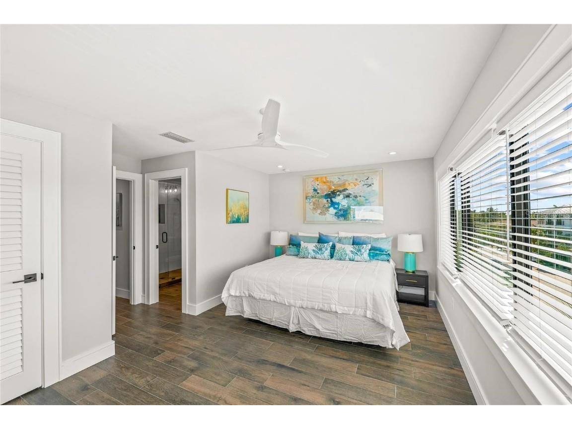 135 Grant Drive Sarasota FL 34236 A4649296 image22
