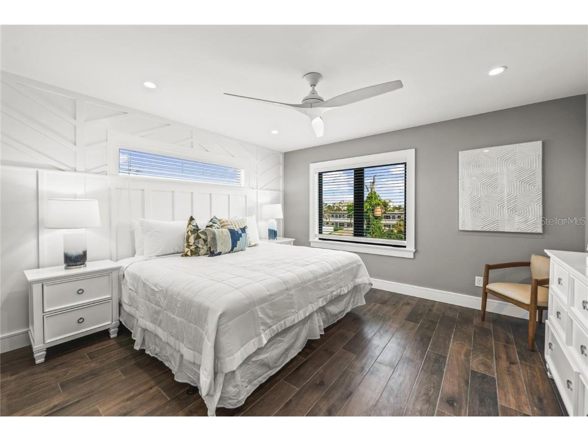 135 Grant Drive Sarasota FL 34236 A4649296 image35