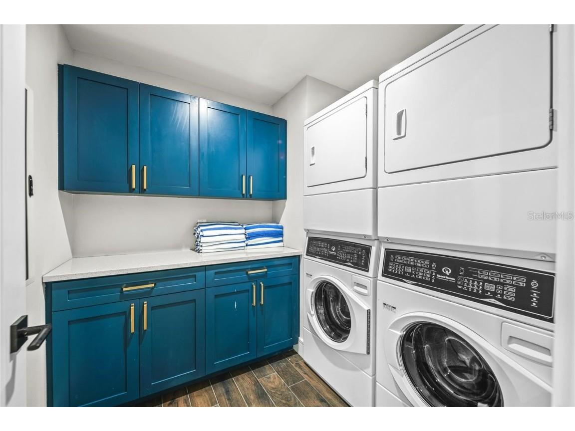 135 Grant Drive Sarasota FL 34236 A4649296 image36