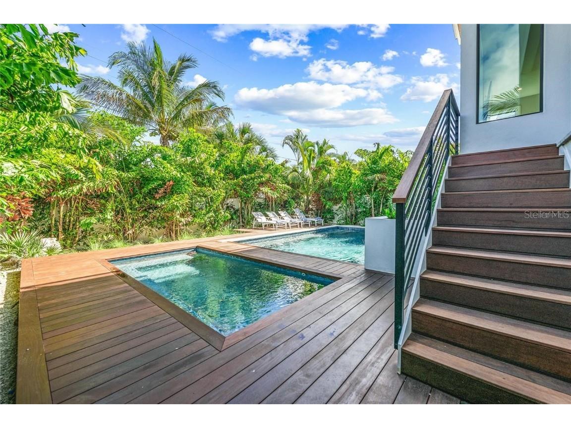 135 Grant Drive Sarasota FL 34236 A4649296 image53