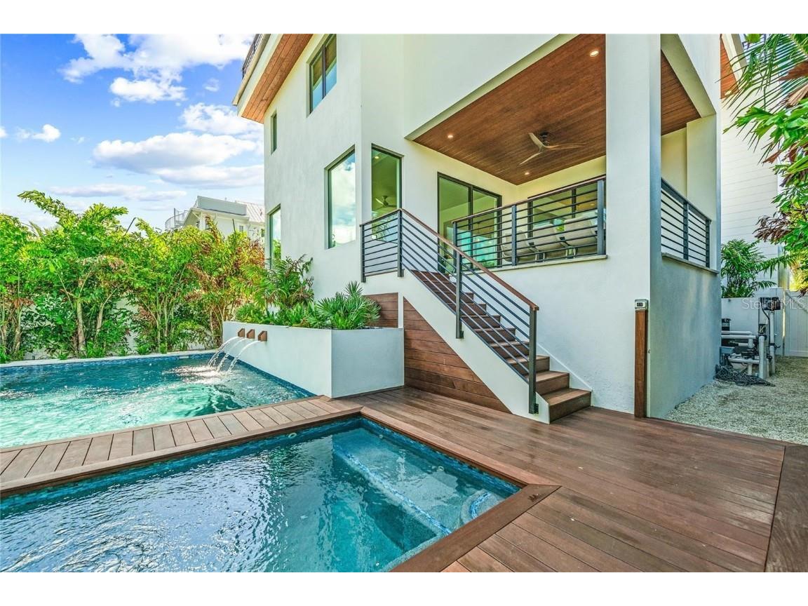 135 Grant Drive Sarasota FL 34236 A4649296 image54