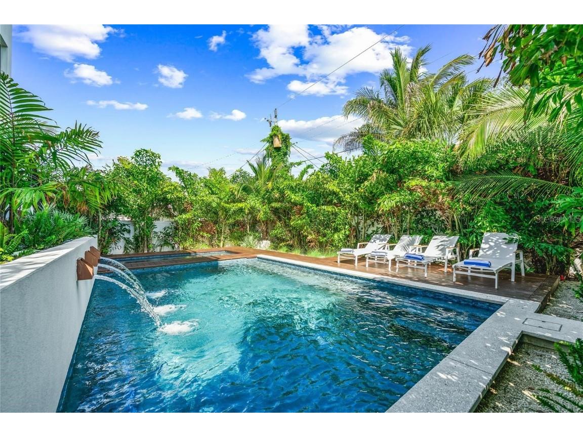 135 Grant Drive Sarasota FL 34236 A4649296 image55