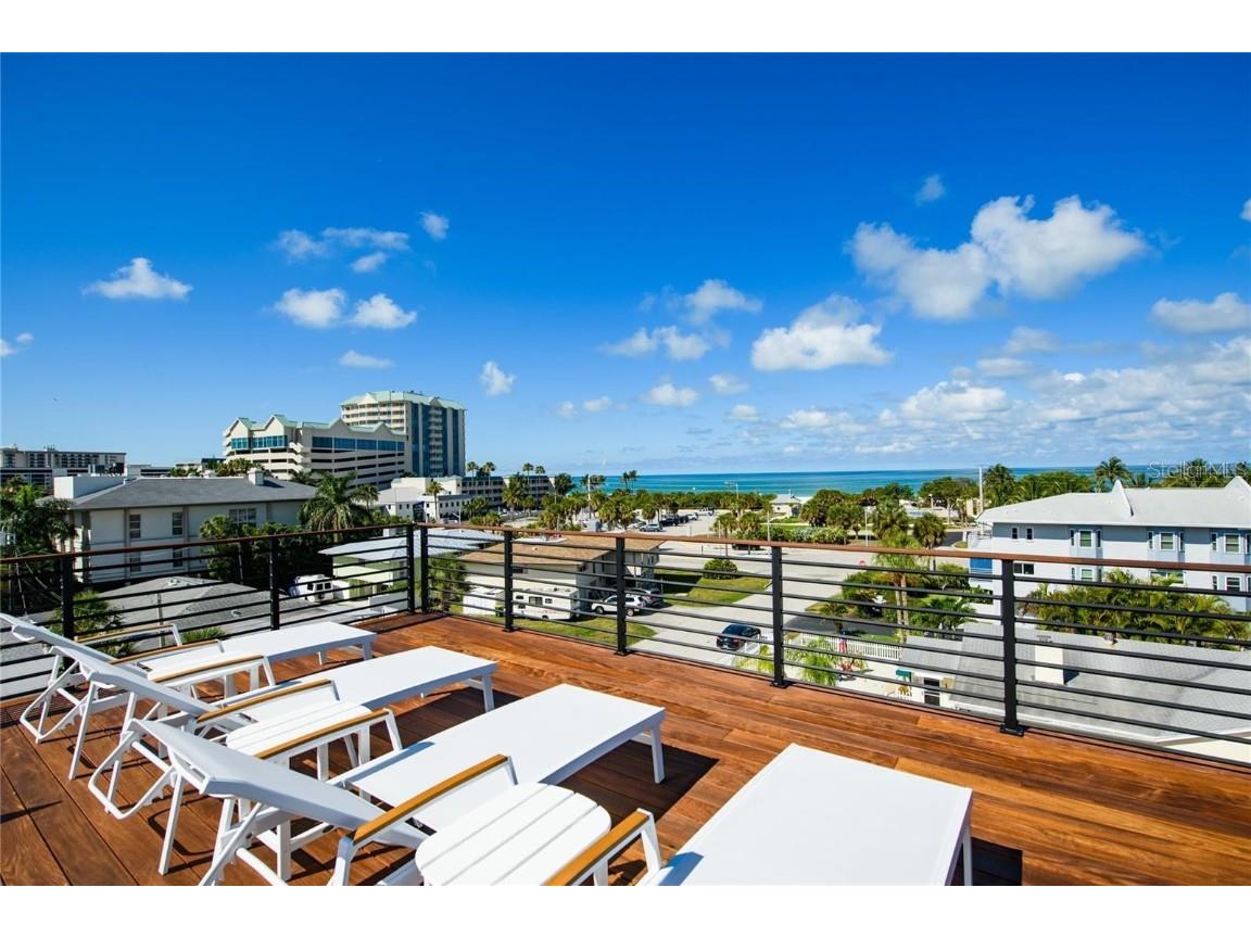 135 Grant Drive Sarasota FL 34236 A4649296 image6