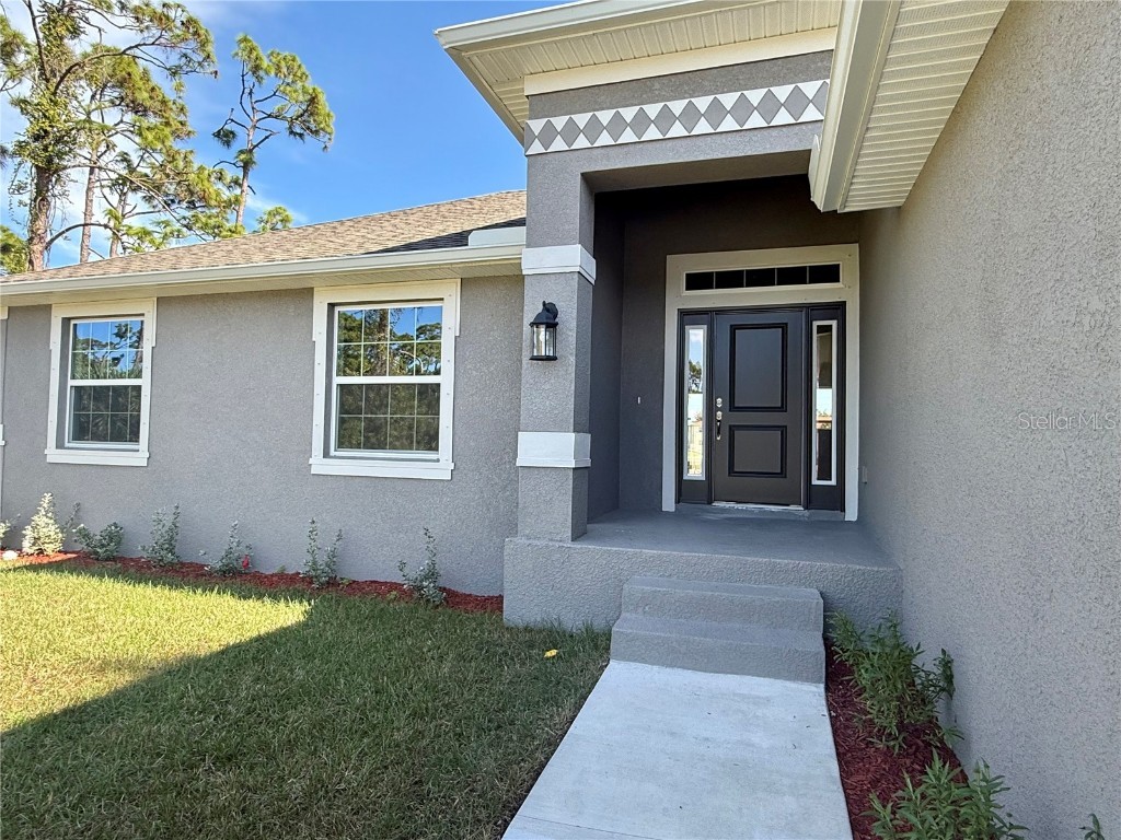 135 Hardee Way Rotonda West FL 33947 C7508823 image3