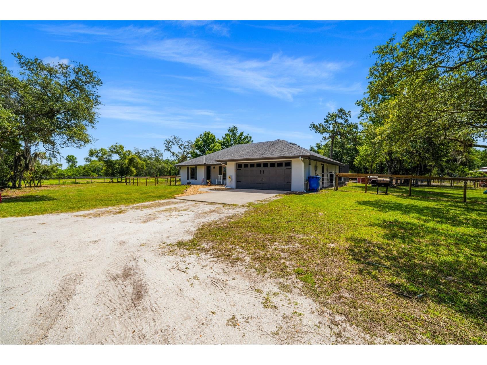 135 Linda Sue Drive Lake Helen FL 32744 V4949539 image2