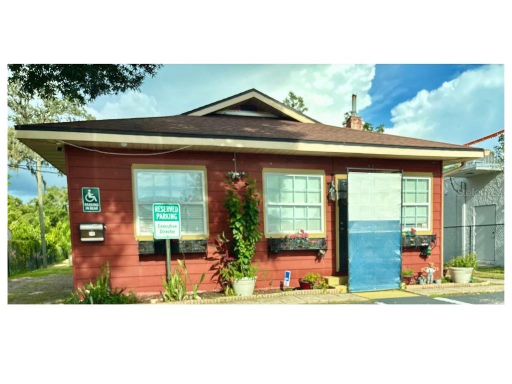 135 N Moon Avenue Brandon FL 33510 TB8413051 image1