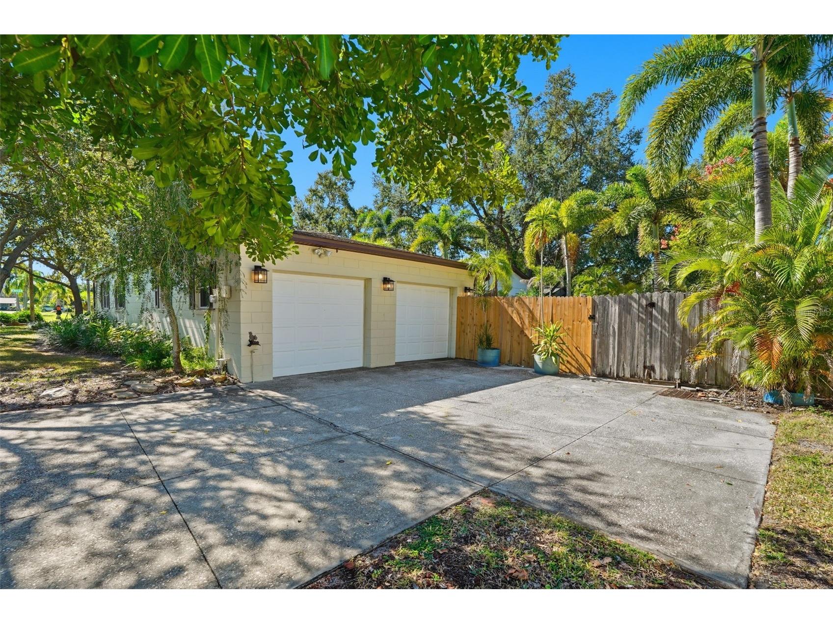 135 NW Monroe Circle N Saint Petersburg FL 33702 TB8464080 image30