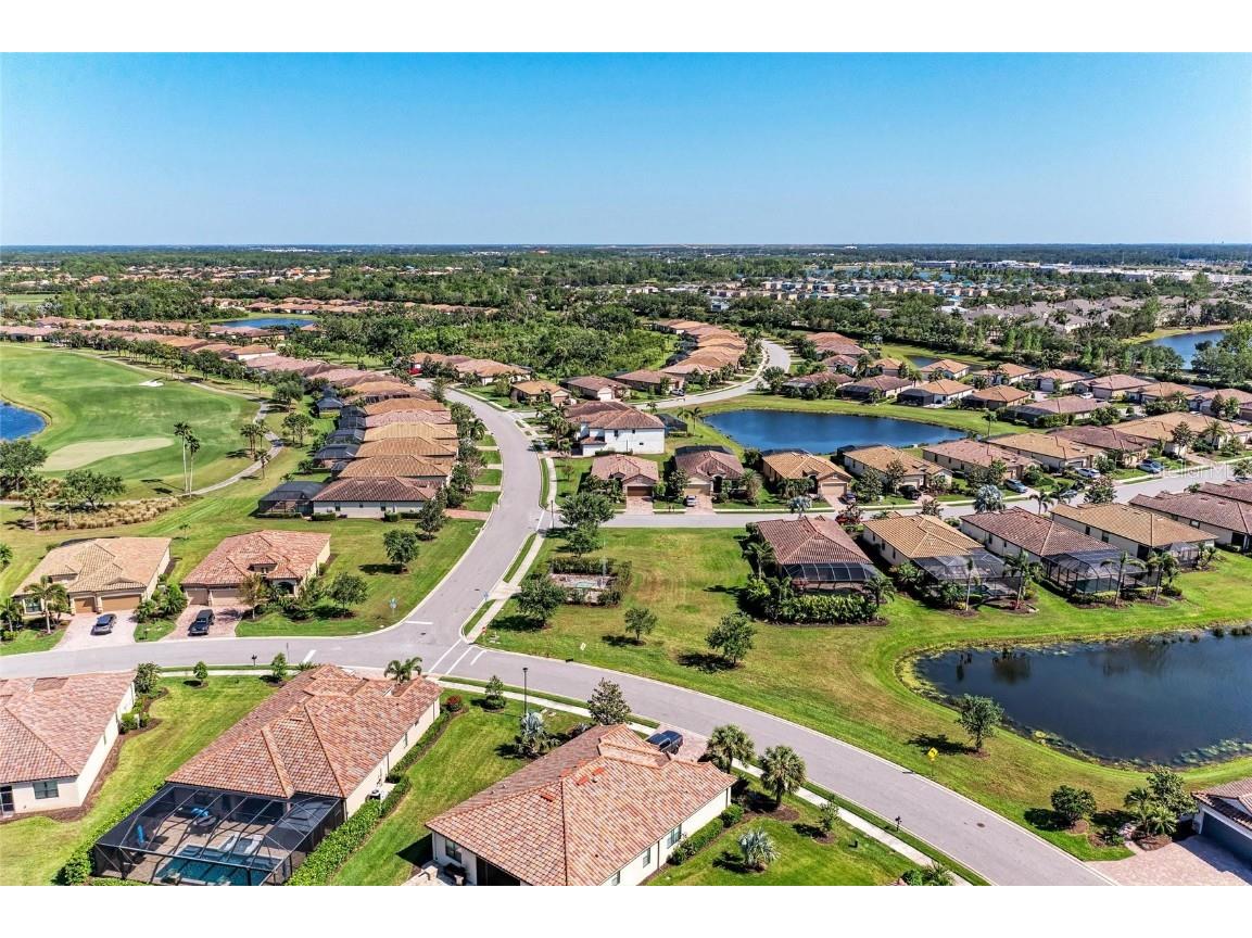 135 Sweet Tree Street Bradenton FL 34212 A4647791 image41