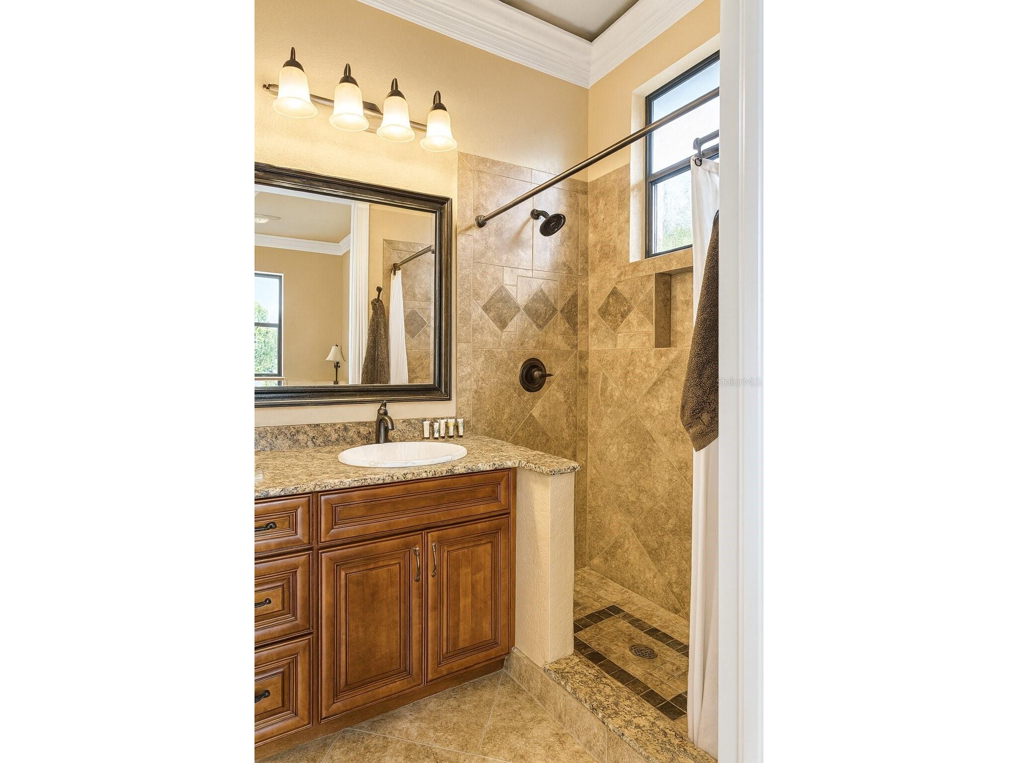135 Tina Island Drive Osprey FL 34229 A4692366 image19