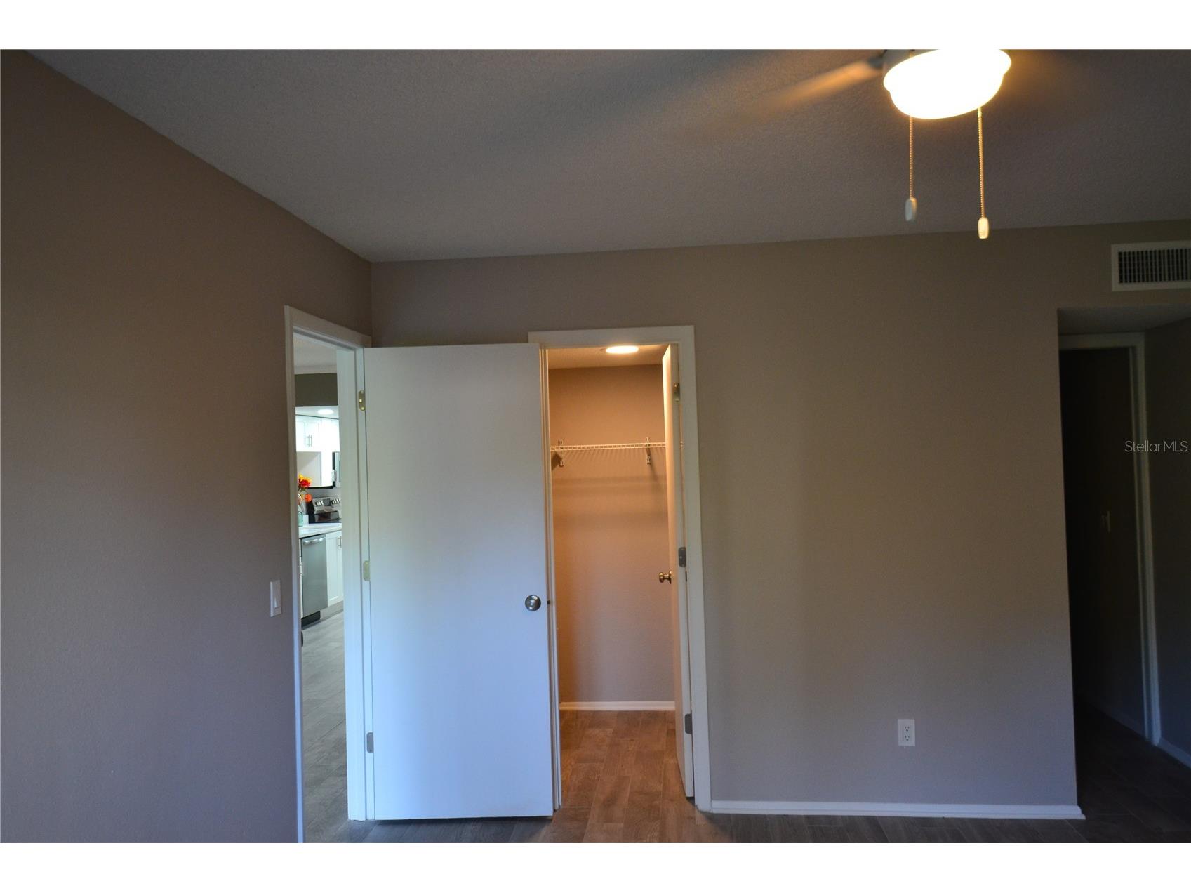 135 W Cypress Court Oldsmar FL 34677 TB8471216 image16