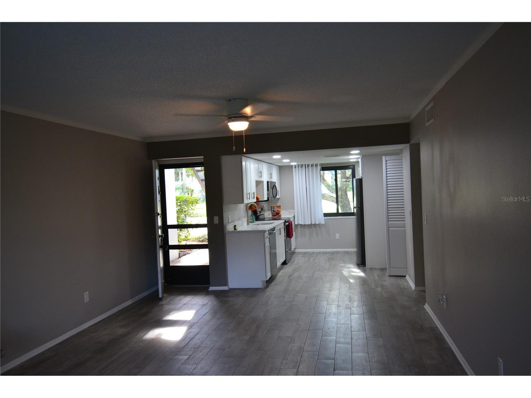 135 W Cypress Court Oldsmar FL 34677 TB8471216 image4