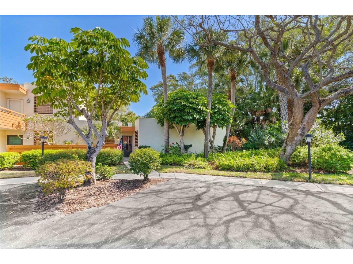 135 Wild Palm Drive Bradenton FL 34210 A4530269 image1