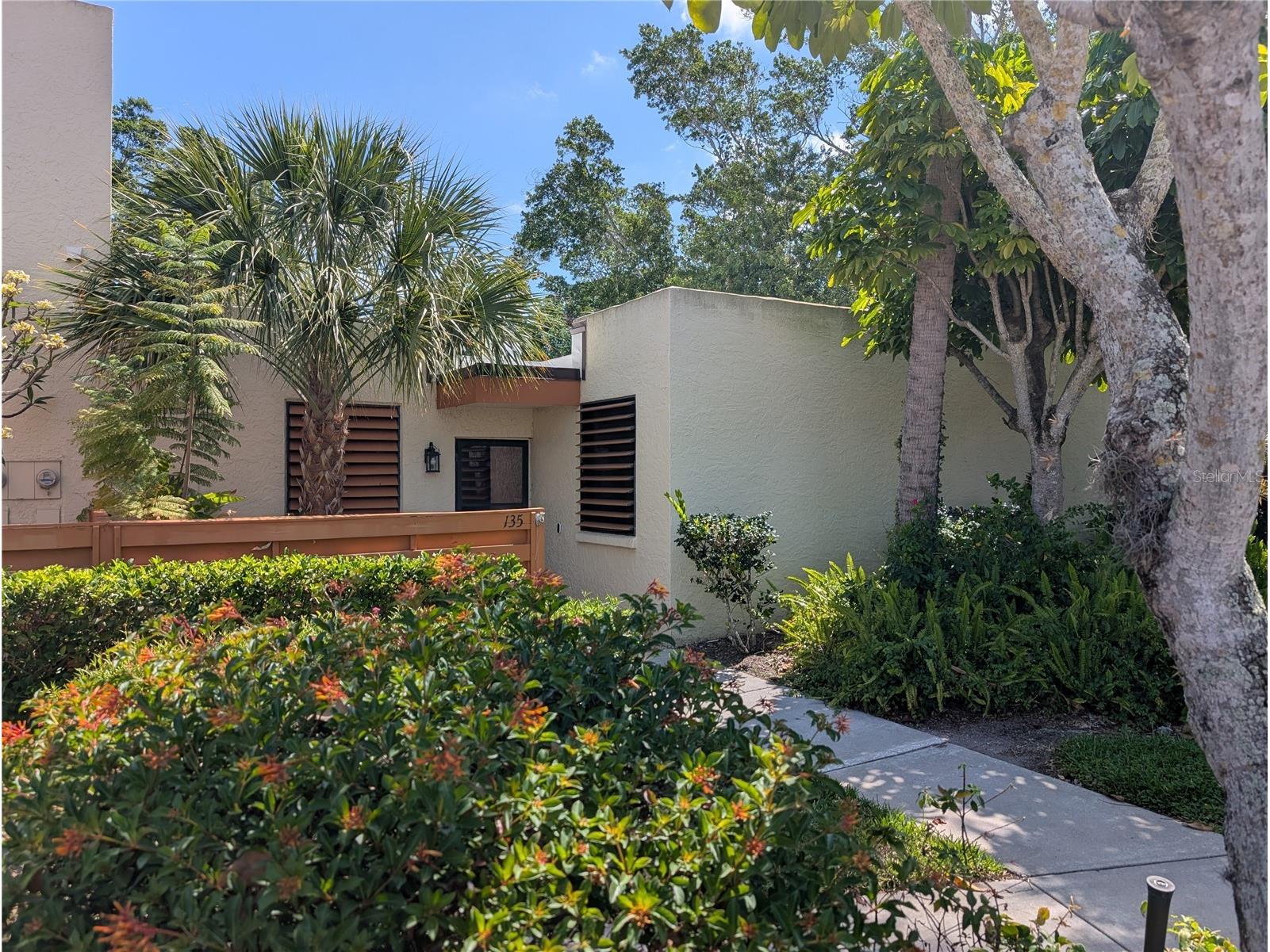 135 Wild Palm Drive Bradenton FL 34210 A4691575 image2