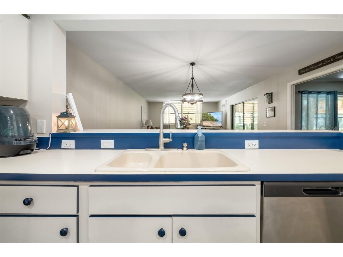 135 Wild Palm Drive Bradenton FL 34210 L4954841 image6