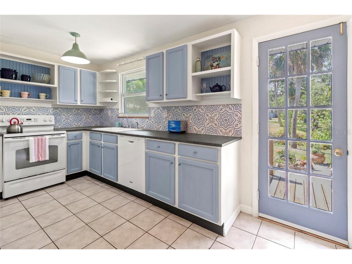 1350 40th Street Sarasota FL 34234 A4649443 image15