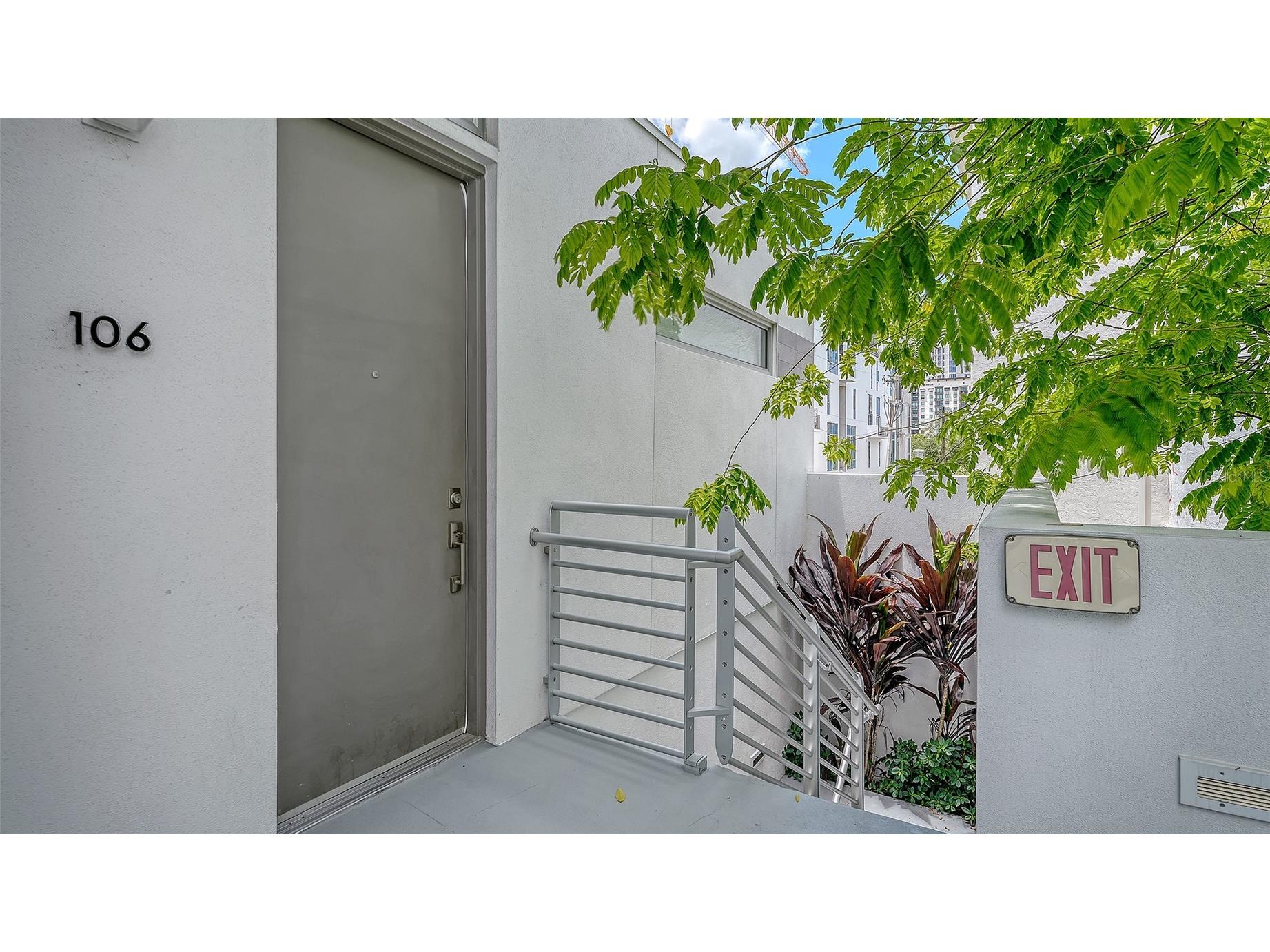 1350 5th Street #106 Sarasota FL 34236 A4694230 image2