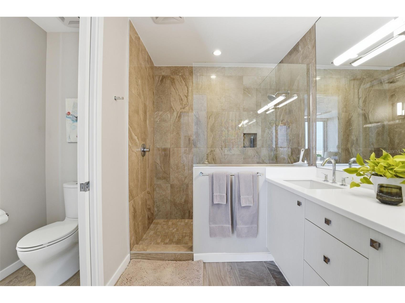 1350 5th Street #402 Sarasota FL 34236 A4691938 image21