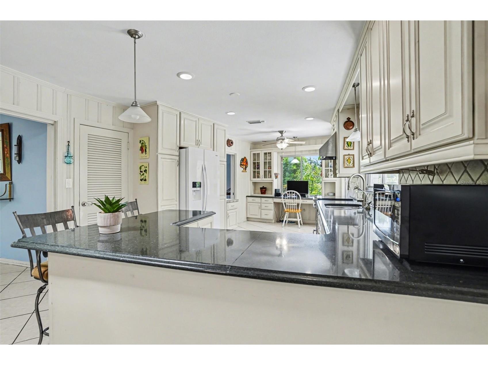 1350 Eckles Drive Tampa FL 33612 - LAKE ECKLES TB8491587 image12