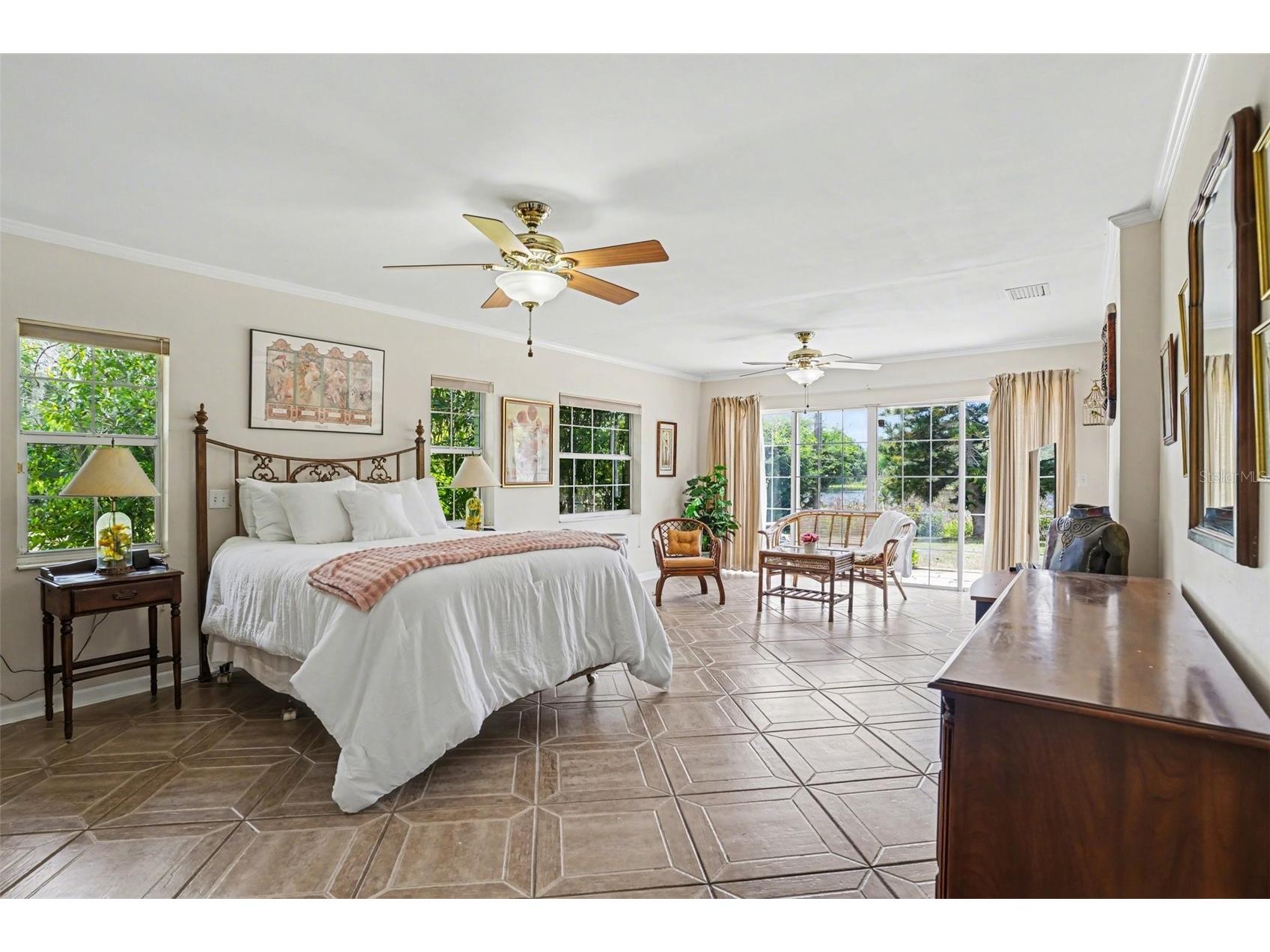1350 Eckles Drive Tampa FL 33612 - LAKE ECKLES TB8491587 image13