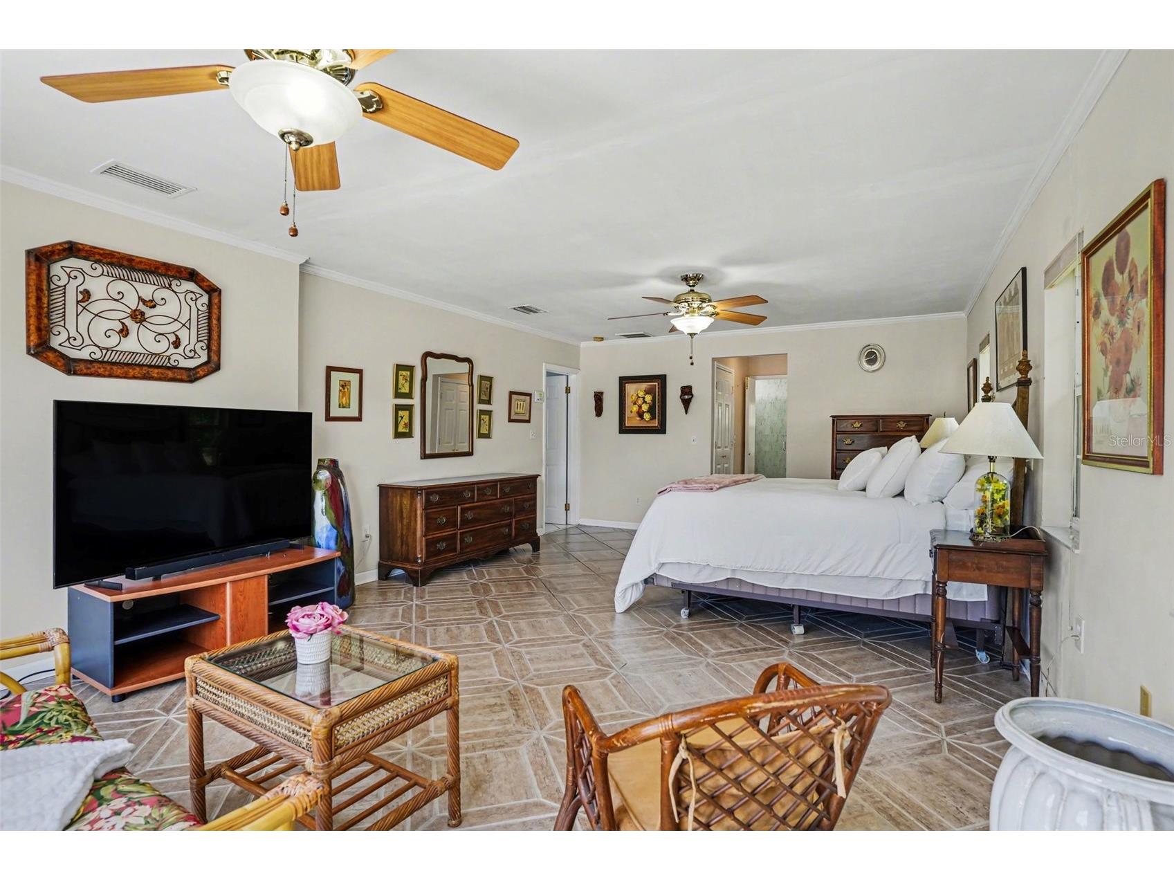 1350 Eckles Drive Tampa FL 33612 - LAKE ECKLES TB8491587 image14