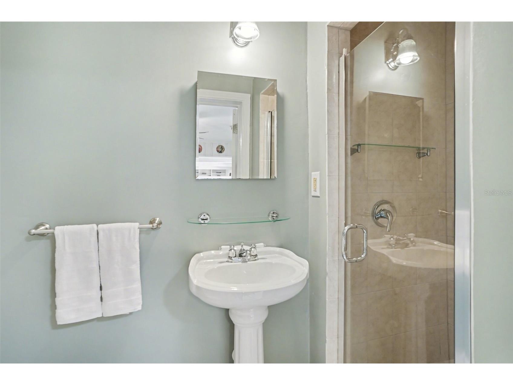 1350 Eckles Drive Tampa FL 33612 - LAKE ECKLES TB8491587 image22