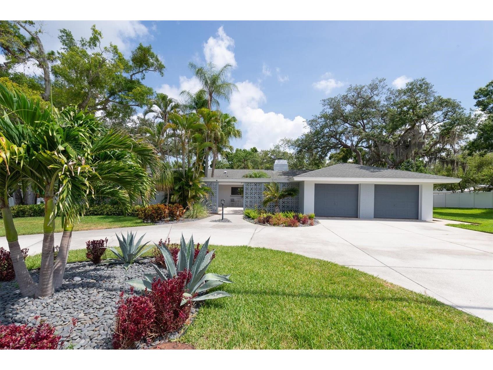 1350 Fairway Drive Dunedin FL 34698 W7886380 image2