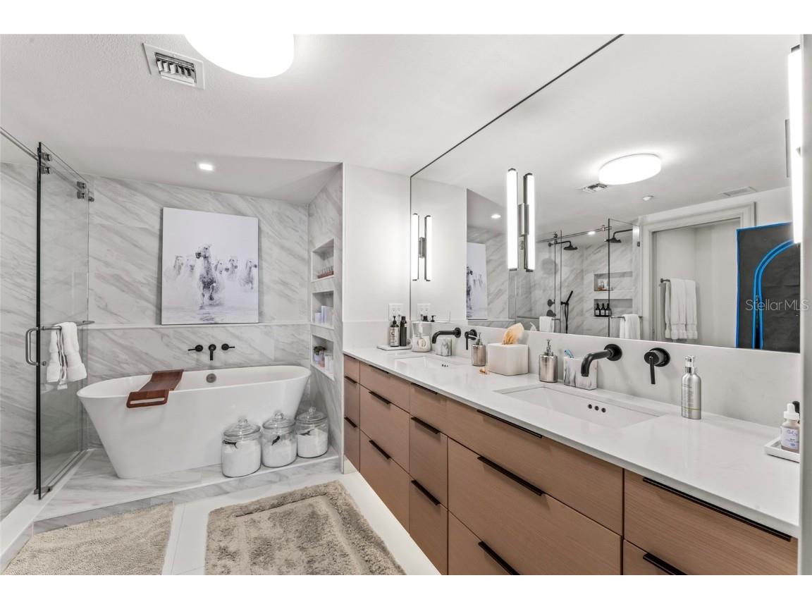 1350 Gulf Boulevard #202 Clearwater FL 33767 TB8356338 image22