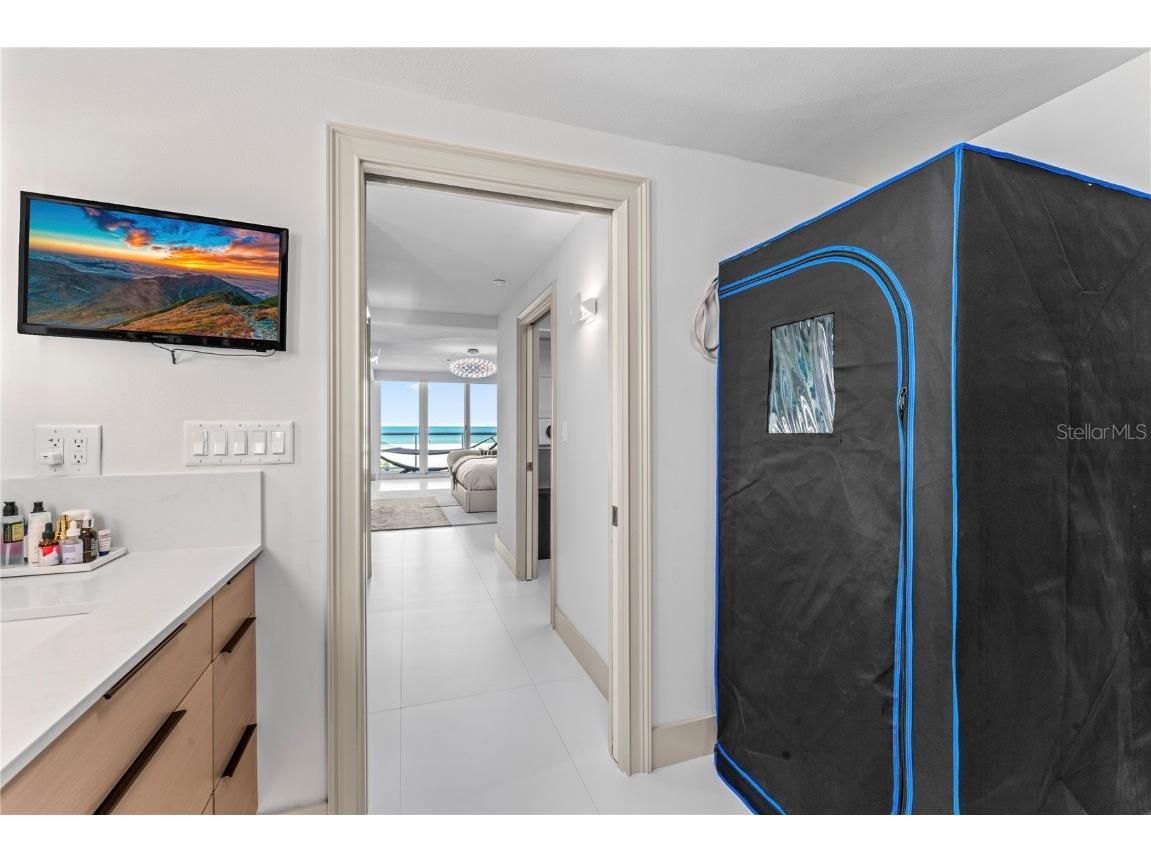 1350 Gulf Boulevard #202 Clearwater FL 33767 TB8356338 image24